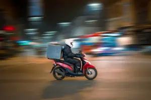 Presiden benar, pendapatan ojol naik hingga 3 kali lipat, tapi syarat dan ketentuan berlaku Mojok.co