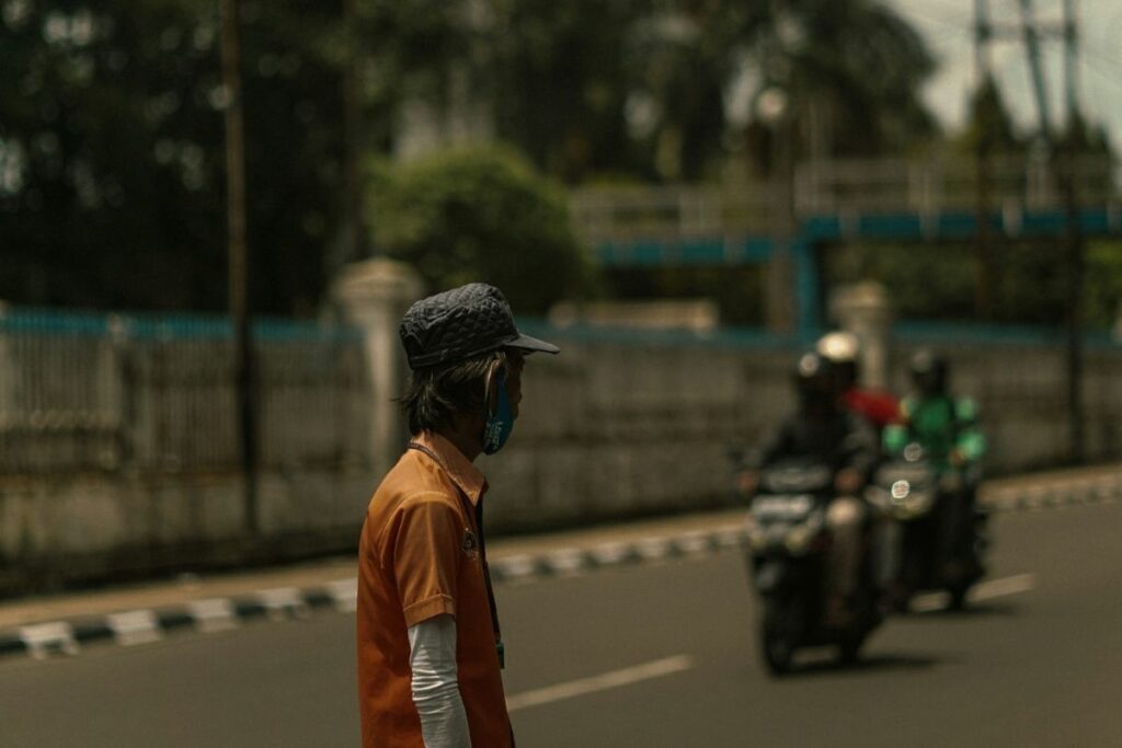 Pak Ogah pekerjaan yang sia-sia dan nggak menjanjikan di Sumenep Madura Mojok.co