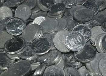 Di kala ekonomi yang sulit ini, bisnis nasi bungkus 7 ribu malah cuan selangit