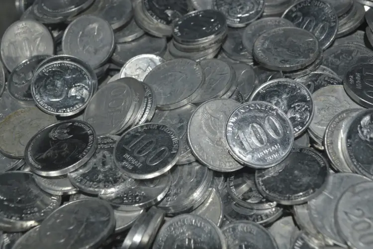 Di kala ekonomi yang sulit ini, bisnis nasi bungkus 7 ribu malah cuan selangit