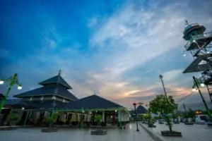 Demak nggak populer, lebih enak mengaku sebagai orang Semarang Timur Mojok