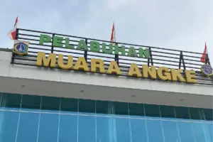 Pengalaman pertama mampir ke Pelabuhan Muara Angke Jakarta Utara ternyata tidak seburuk bayangan saya Mojok.co