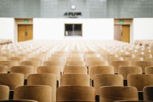 Lanjut kuliah S2 untuk balas dendam karena merasa salah jurusan saat kuliah S1 Mojok.co