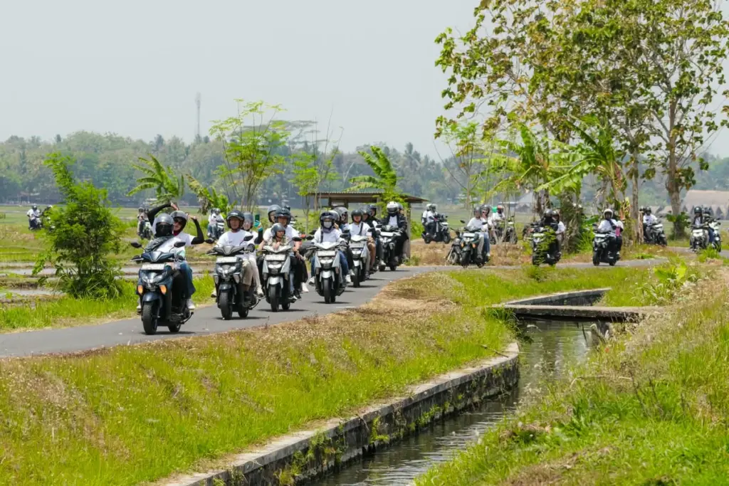 Yamaha Gear Ultima, motor irit 20 jutaan yang cocok jadi teman piknik keluarga