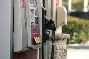 Pertamina date alias kencan di SPBU, tren anak muda yang sulit saya pahami Mojok.co