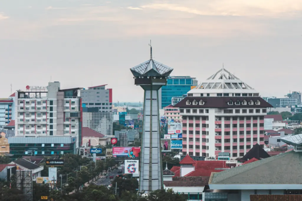 7 alasan Semarang nggak nyaman buat kuliah, mending ke Jogja (Unsplash)