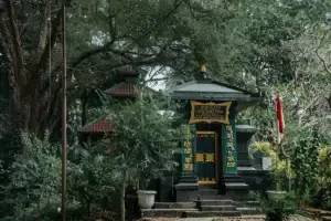 Kecamatan Trowulan Mojokerto adalah tempat paling paripurna untuk tinggal dan menua selamanya (Andrew Vebiansyah via Wikimedia Commons)