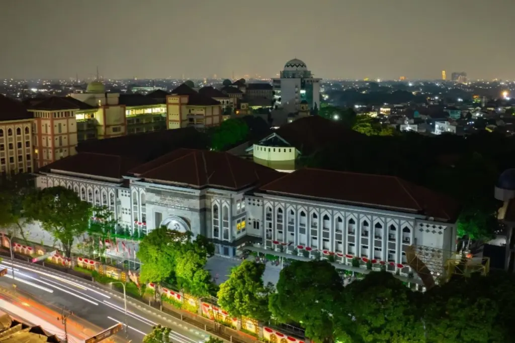 Sebagai alumnus UIN Malang dan Jogja, saya kaget tidak menemukan "DNA UIN" di UIN Jakarta Mojok.co