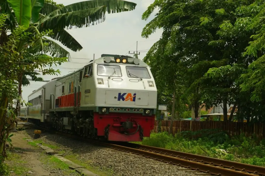 Jangan pasang ekspektasi ketinggian saat naik KA Airlangga, nanti bisa kecewa Mojok.co