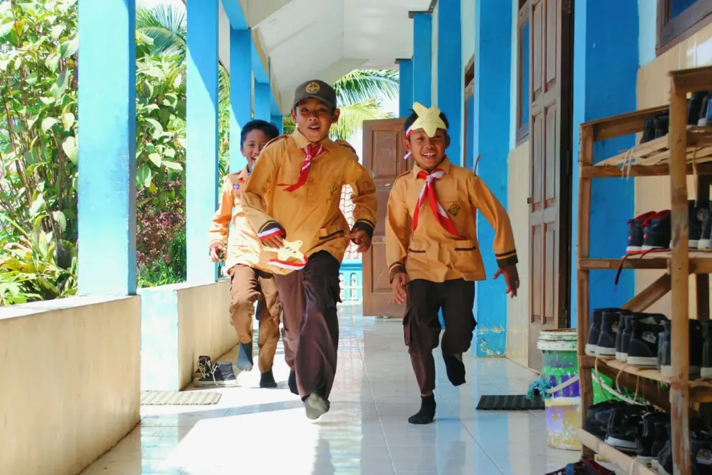 Tiga tahun jadi pengurus Pramuka, saya jadi sadar ekskul ini perlu dibenahi total kalau nggak mau tertinggal