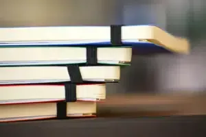 Sisi gelap jurnal: dosen minta nama, penerbit minta biaya, mahasiswa kebagian hikmah