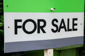 Gara-gara saya belajar saham, saya jadi paham kenapa orang tua lebih memilih investasi tanah