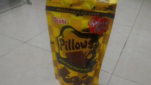 Oishi Pillows Coklat