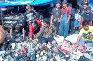 Monza Adalah Melawan: Sebuah Pleidoi Ecek-Ecek