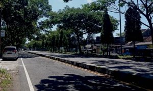 Ruas jalan di ring road Yogyakarta yang biasa dilewati anak muda untuk melepas kesedihan.
