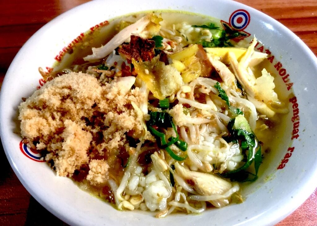 Soto Gratis dari Cak Eko di Akhir Bulan