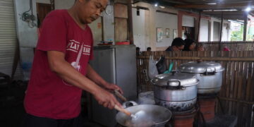 Sleman Punya Entok Slenget Kang Tanir, Kuliner Pedas di Jogja Utara