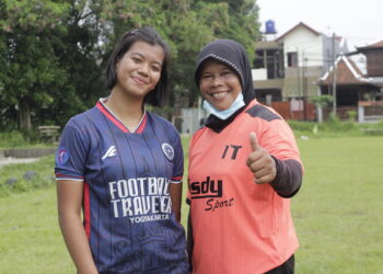 15 Tahun Pelatih Sepak Bola Putri Mataram Rela Tak Digaji