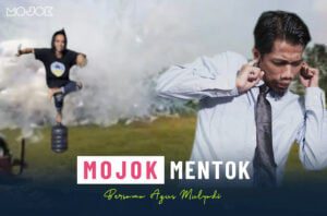 Pertunjukan Pemusnahan Petasan hingga Bangun Jalan Pakai Uang Pribadi