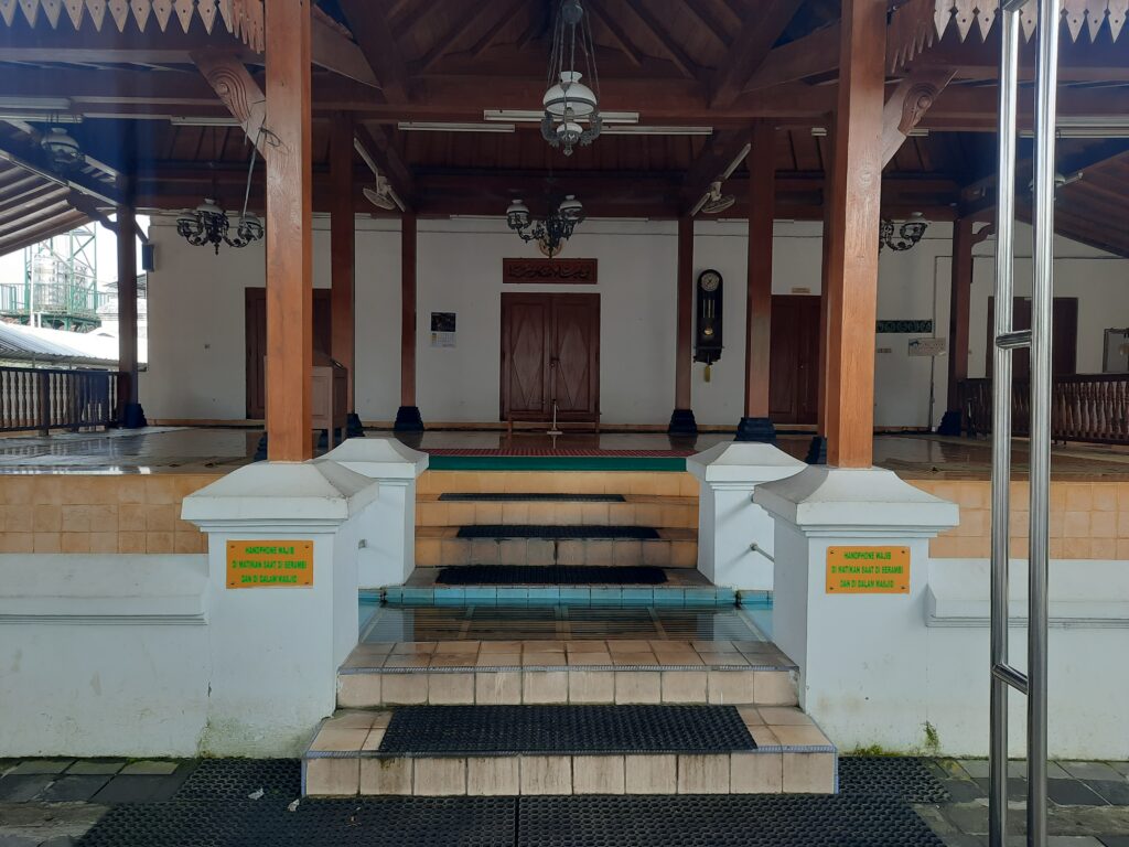 masjid jami pathok negara mlangi mojok.co