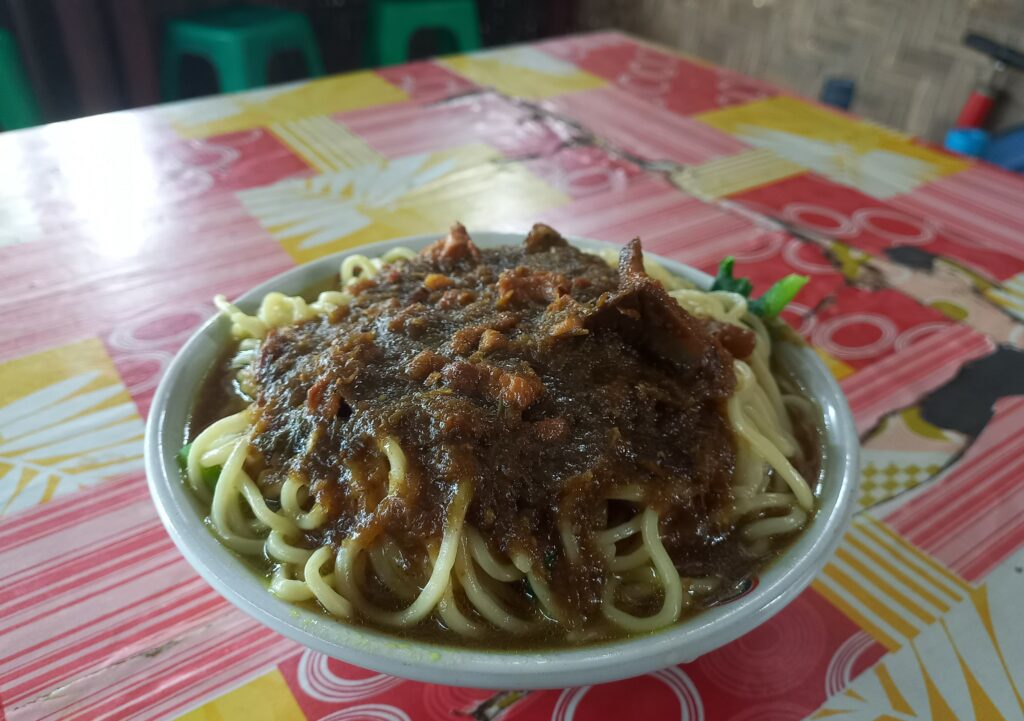 mie ayam gagrak sari rasa jatiayu mojok.co