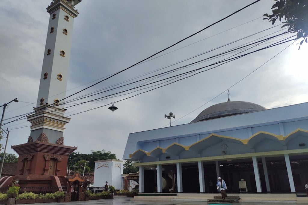 Masjid Jam'i tempat pakubowono dan ronggowarsito belajar