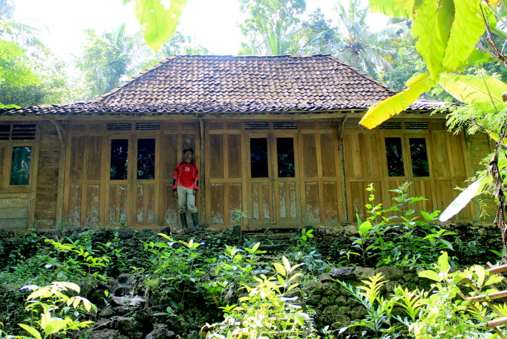 Rumah milik Mbah Ngadiyo yang jadi tempat syuting KKN di Desa Penari