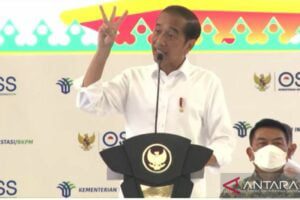 Masih Ada 185 Triliun Dana KUR, Jokowi Ajak UMKM ke Bank