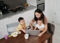 Psikolog Jelaskan Empat Strategi Digital Parenting