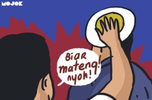 Dari Raja Charles III, Bush, hingga Sepp Blatter: Ini Pejabat yang Pernah Dilempari Benda Unik