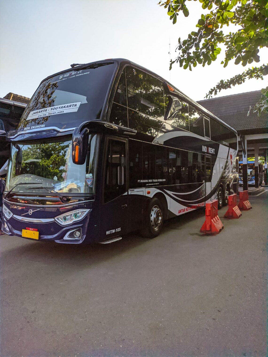 Sleeper Bus Volvo B11R Indorent, Bus Mewah Yang Bikin Betah