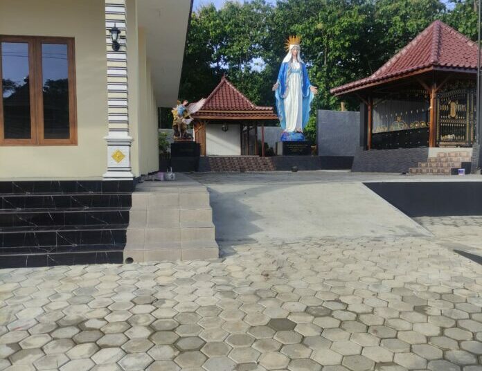 Duduk perkara penutupan patung Bunda Maria di Kulon Progo. MOJOK.CO