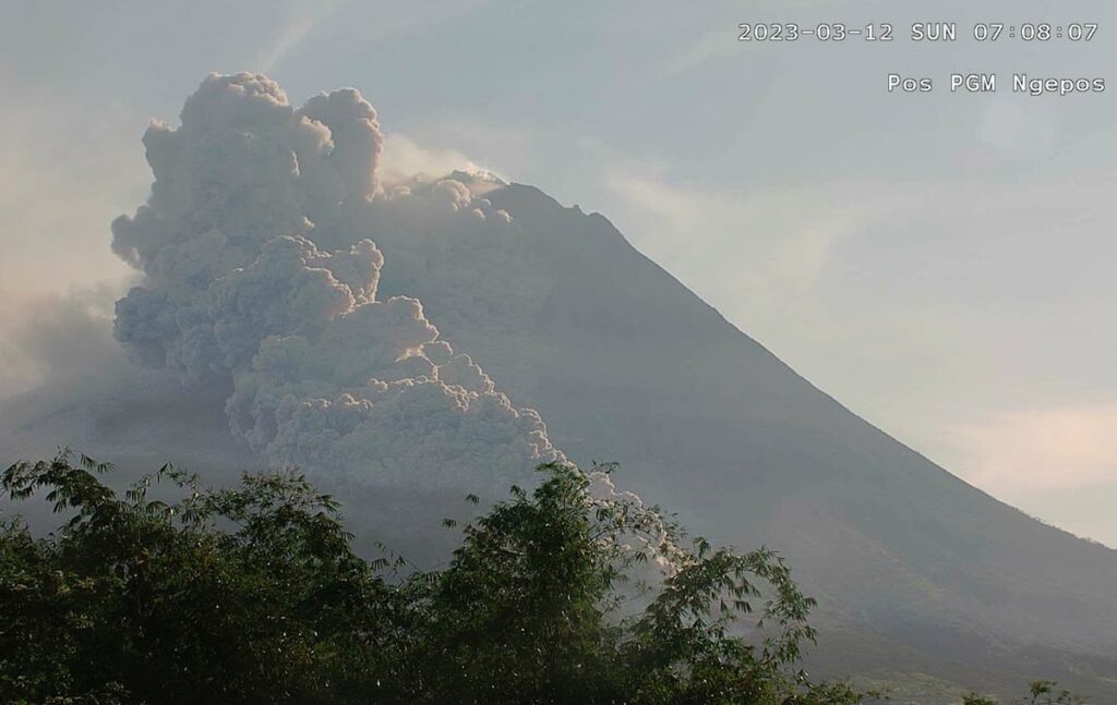 erupsi gunung merapi mojok.co