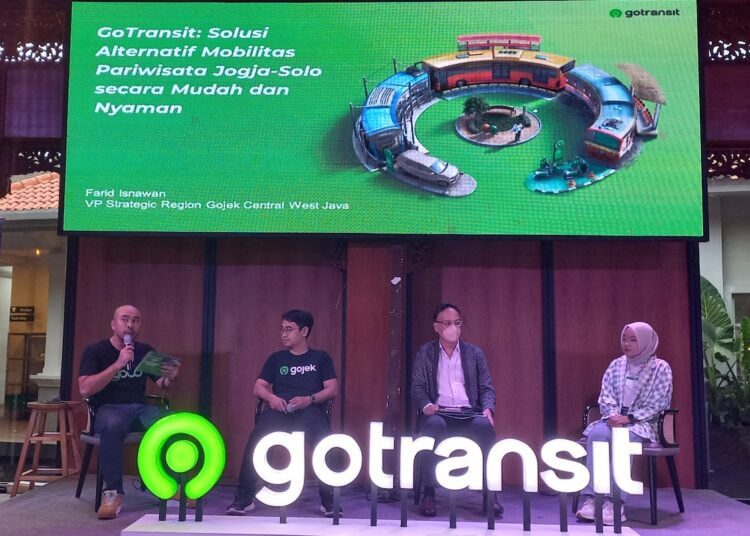 4,4 Juta Penumpang KRL Jogja-Solo Bisa Semakin Praktis Berwisata dengan GoTransit. MOJOK.CO