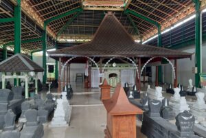 Komplek utama makam Ki Ageng Gribig IV. MOJOK.CO