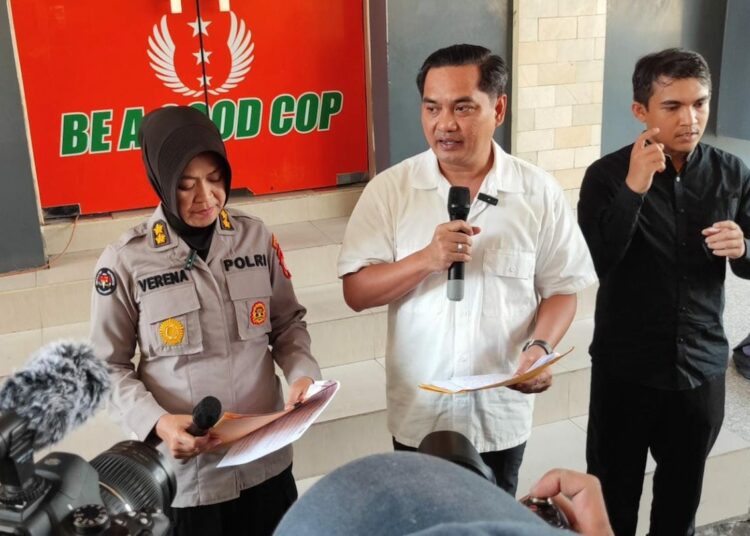 Wadir Reskrimum Polda DIY AKBP, Tri Panungko menyampaikan hasil pemeriksaan forensik tersangka mutilasi di Mapolda DIY. MOJOK.CO