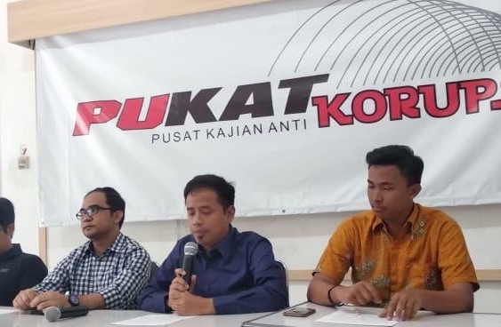 Masa Jabatan Pimpinan KPK Diperpanjang, Pukat UGM Sebut Logika MK Lemah. MOJOK.CO