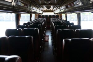 Bus Bimo, bus pariwisata tertua di Jogja yang masih eksis. MOJOK.CO