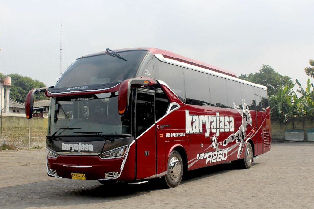 Mengenal PO Karya Jasa, Bus Pariwisata yang Berawal dari Perusahaan Truk di Jogja. MOJOK.CO