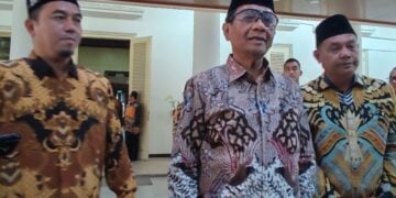 Alasan Mahfud MD Tolak Usulan Penundaan Pilkada 2024. MOJOK.CO