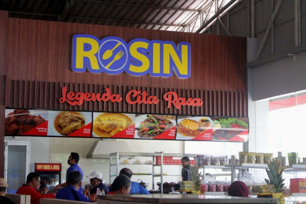 PO Rosalia Indah Pelopor Bisnis Rumah Makan di Kalangan Perusahaan Bus. MOJOK.CO