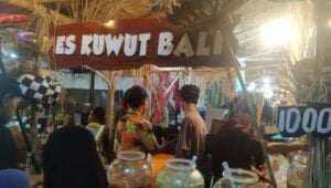 es kuwut di pasar kangen jogja mojok.co