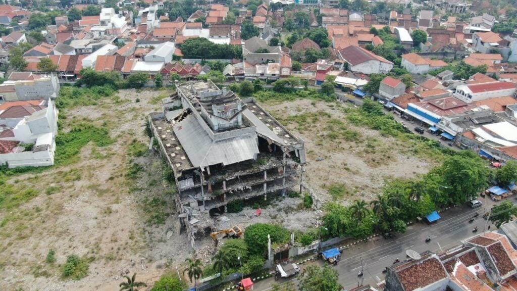 Mall Banjarsari Pekalongan mojok.co