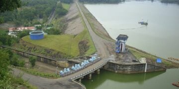 Waduk Gajah Mungkur Wonogiri dan Misteri Makam Kuno yang Muncul di Musim Kemarau MOJOK.CO