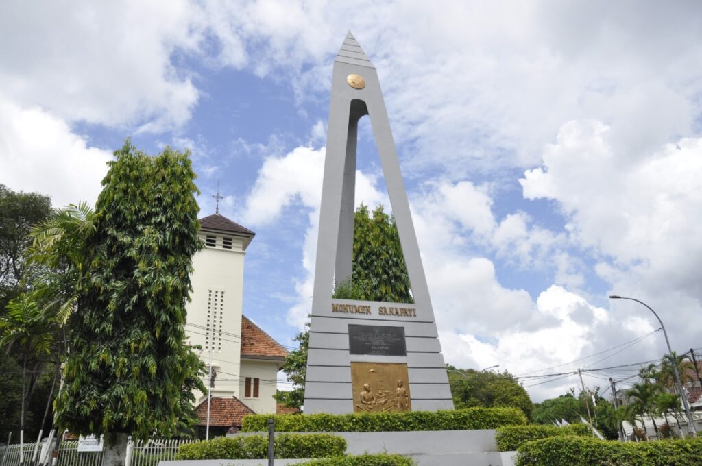 Monumen Sanapati Kotabaru, Pengingat Peran Penting Persandian MOJOK.CO