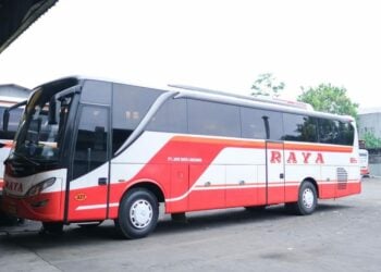 PO Raya, Bus Primadona Warga Solo Raya yang Nyaman Pol Karena Memakai Kursi Pesawat MOJOK.CO