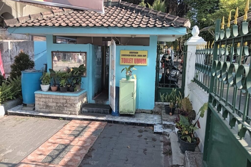 Wisatawan Keluhkan Minimnya Toilet Umum di Malioboro: Kurang Nyaman dan Tidak Ramah Perempuan MOJOK.CO