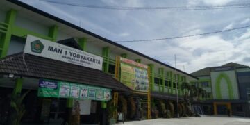 MAN 1 Yogyakarta, Tempat Cak Imin dan Mahfud MD Sekolah MOJOK.CO