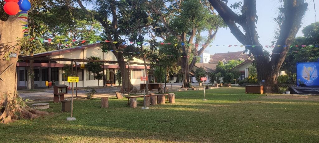 Takom Kanisius, Tempat Nongkrong Asri di Jogja yang Padat MOJOK.CO