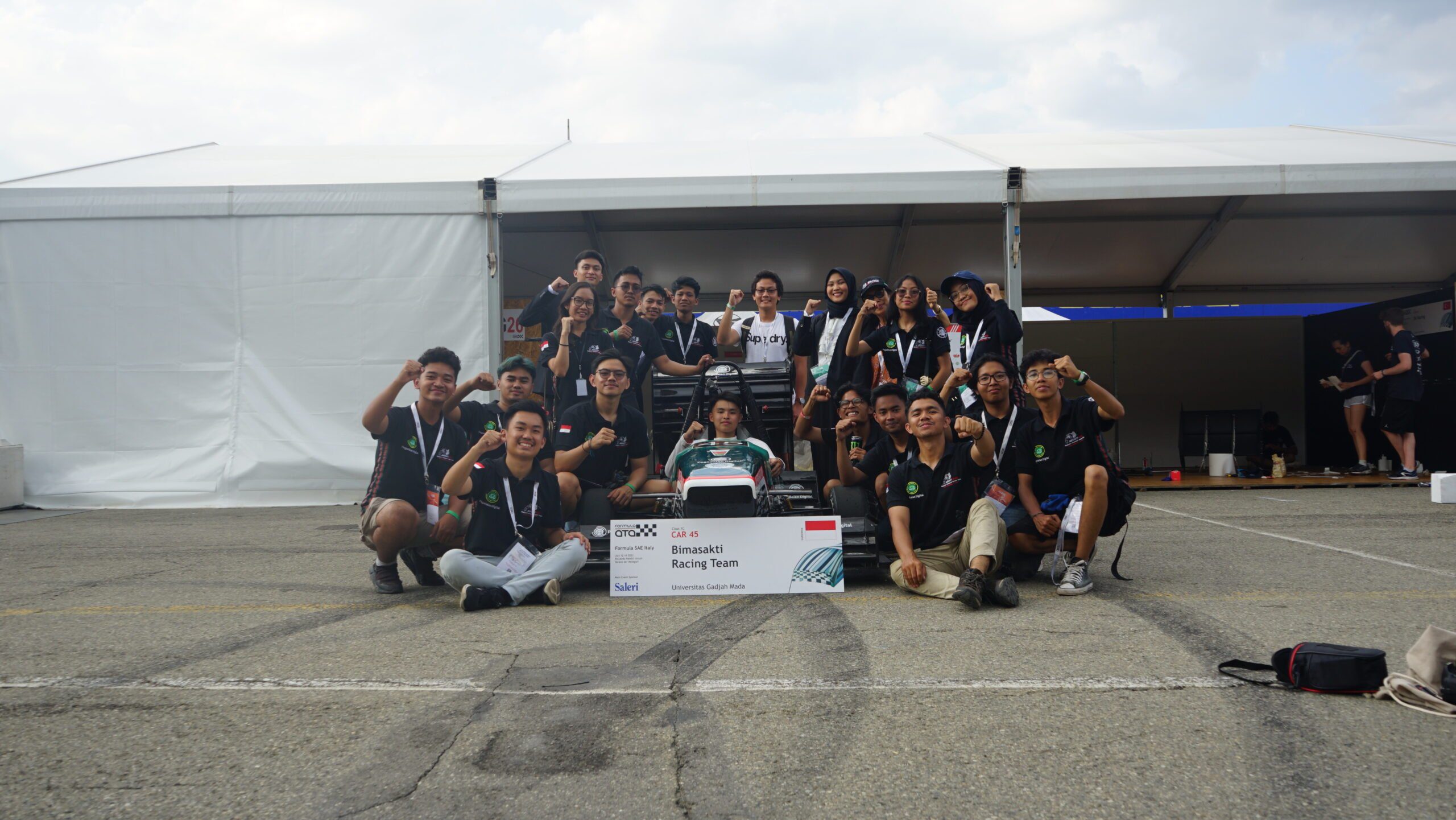 Mahasiswa UGM anggota Bimasakti Racing Team.MOJOK.CO